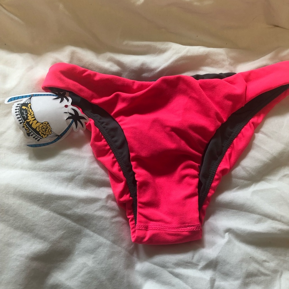 NWT S Jolyn Moonlight bottoms